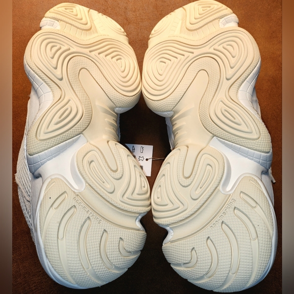 BNWT | adidas Yeezy 500 Bone White (2023) | Men's 11 - Picture 10 of 10